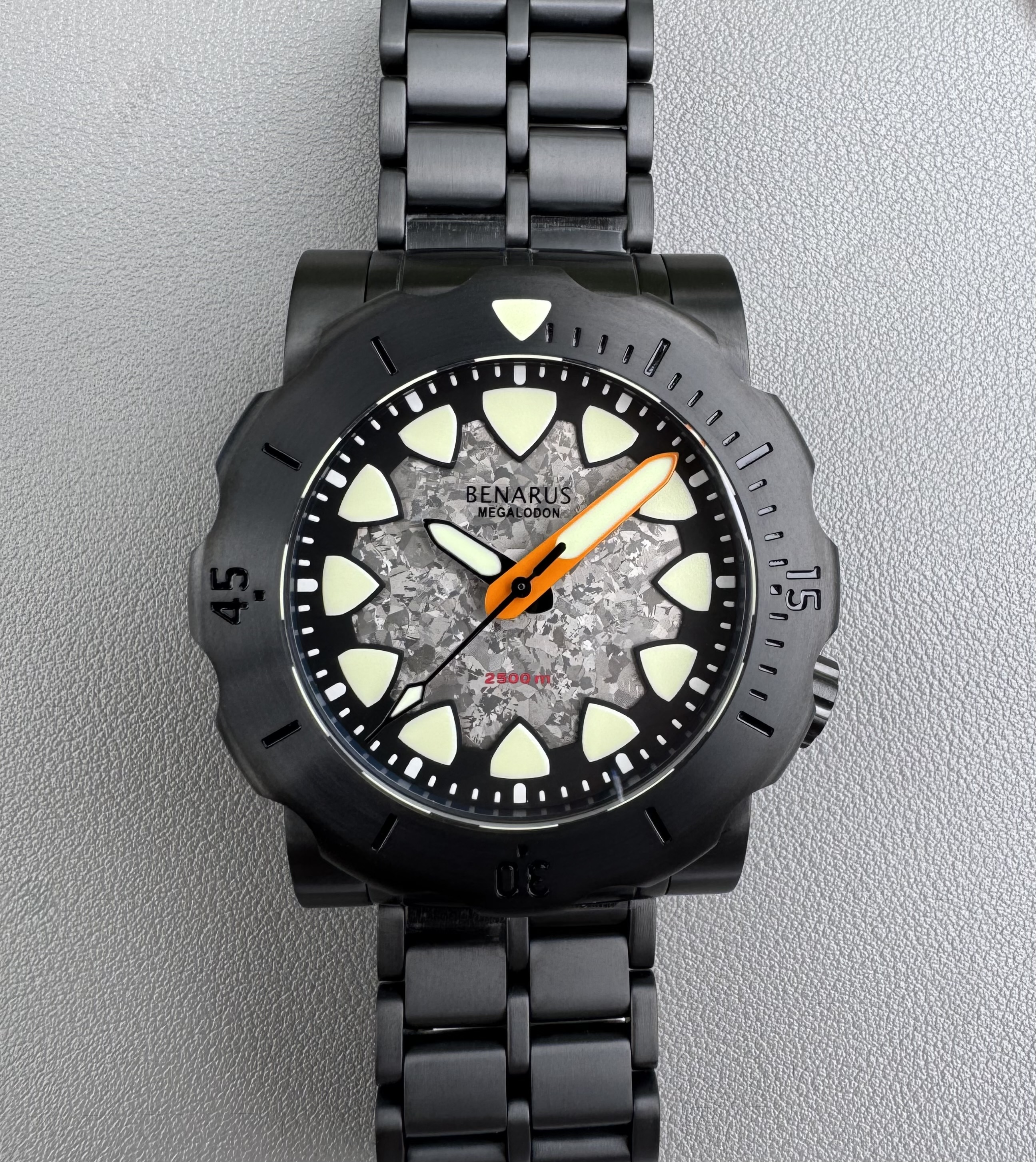 Benarus Megalodon Titanium