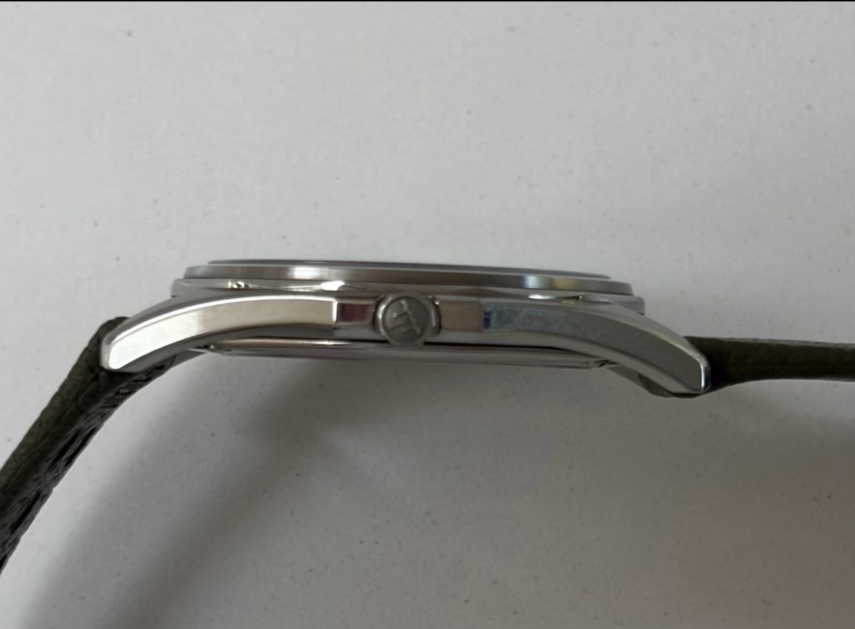 Credor Signo (Bright Titanium)