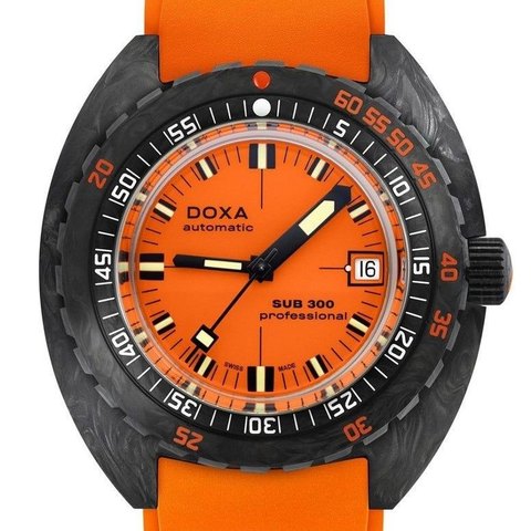 Doxa SUB 300 Carbon COSC