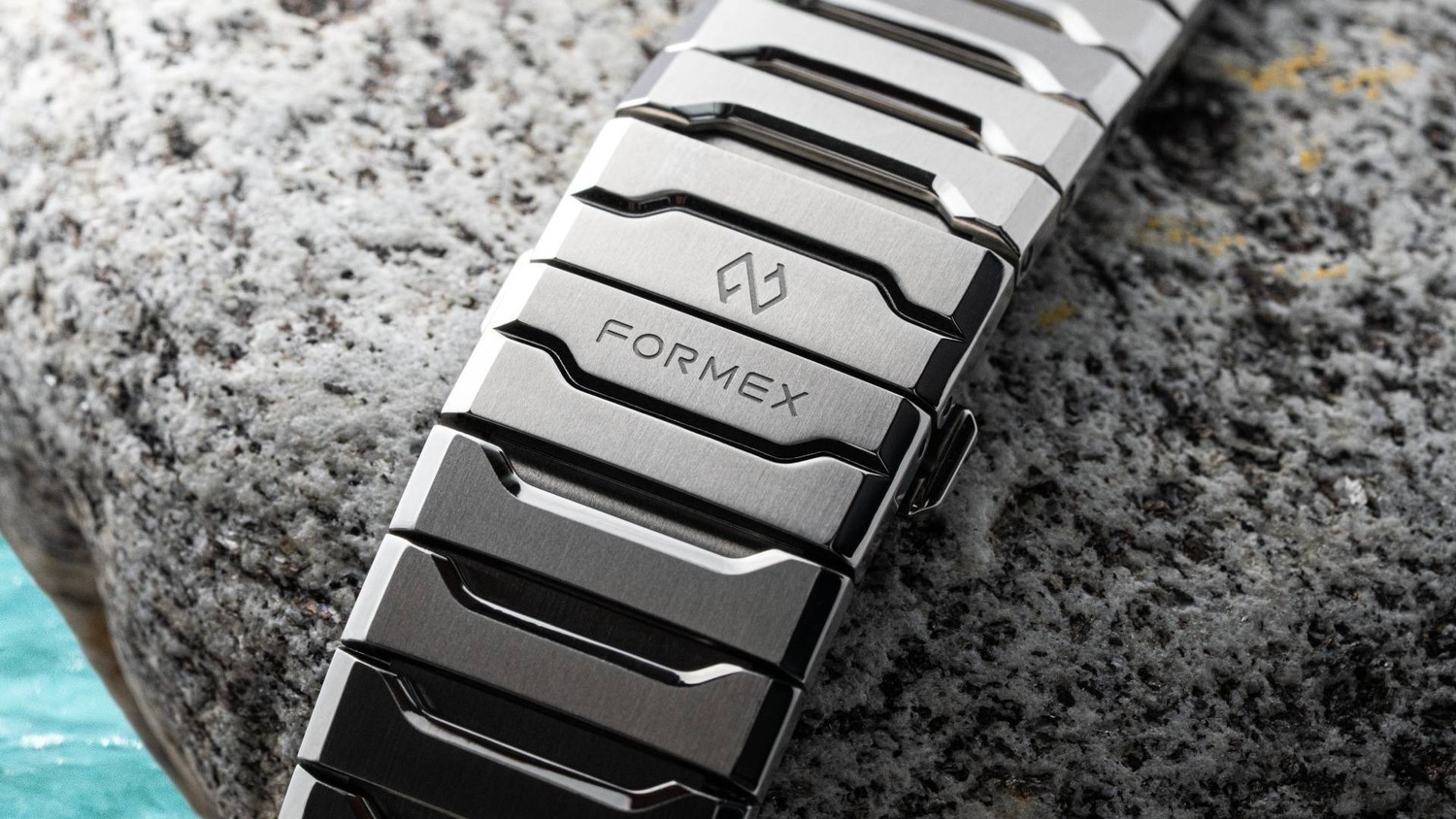 Formex Aria Manufacture Chronometer (Titanium)