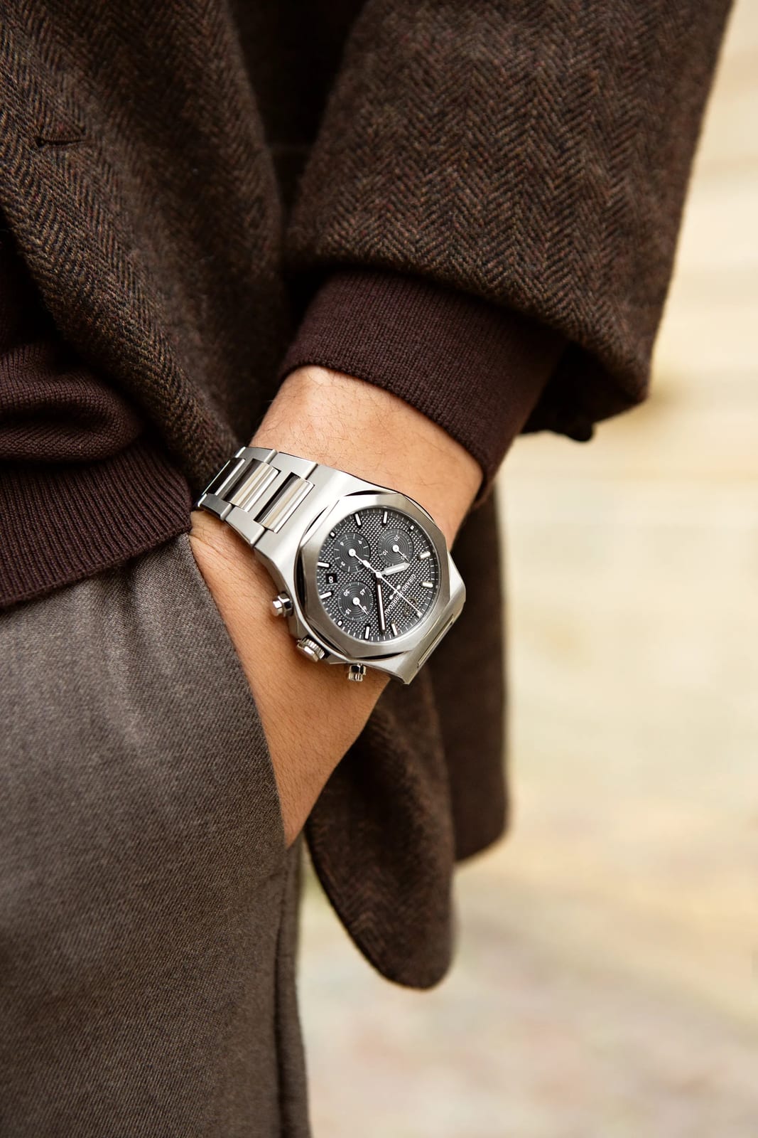 Girard-Perregaux Laureato Chronograph Ti49