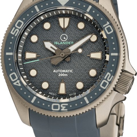 Islander Sands Point Titanium Diver