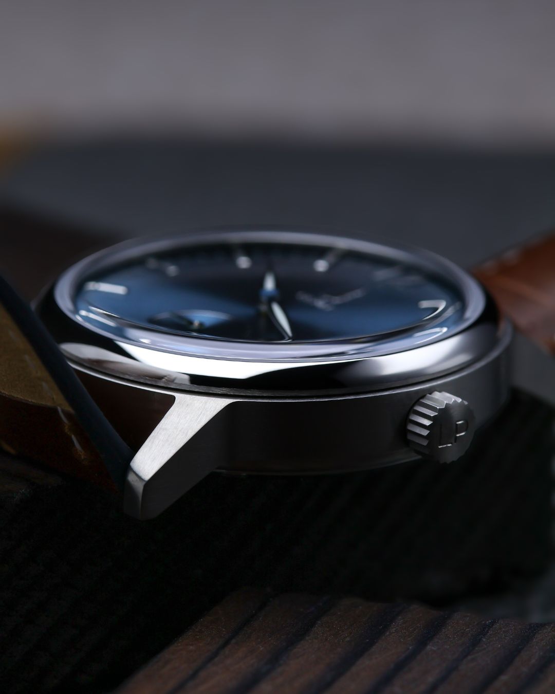 Le Pin Automatic