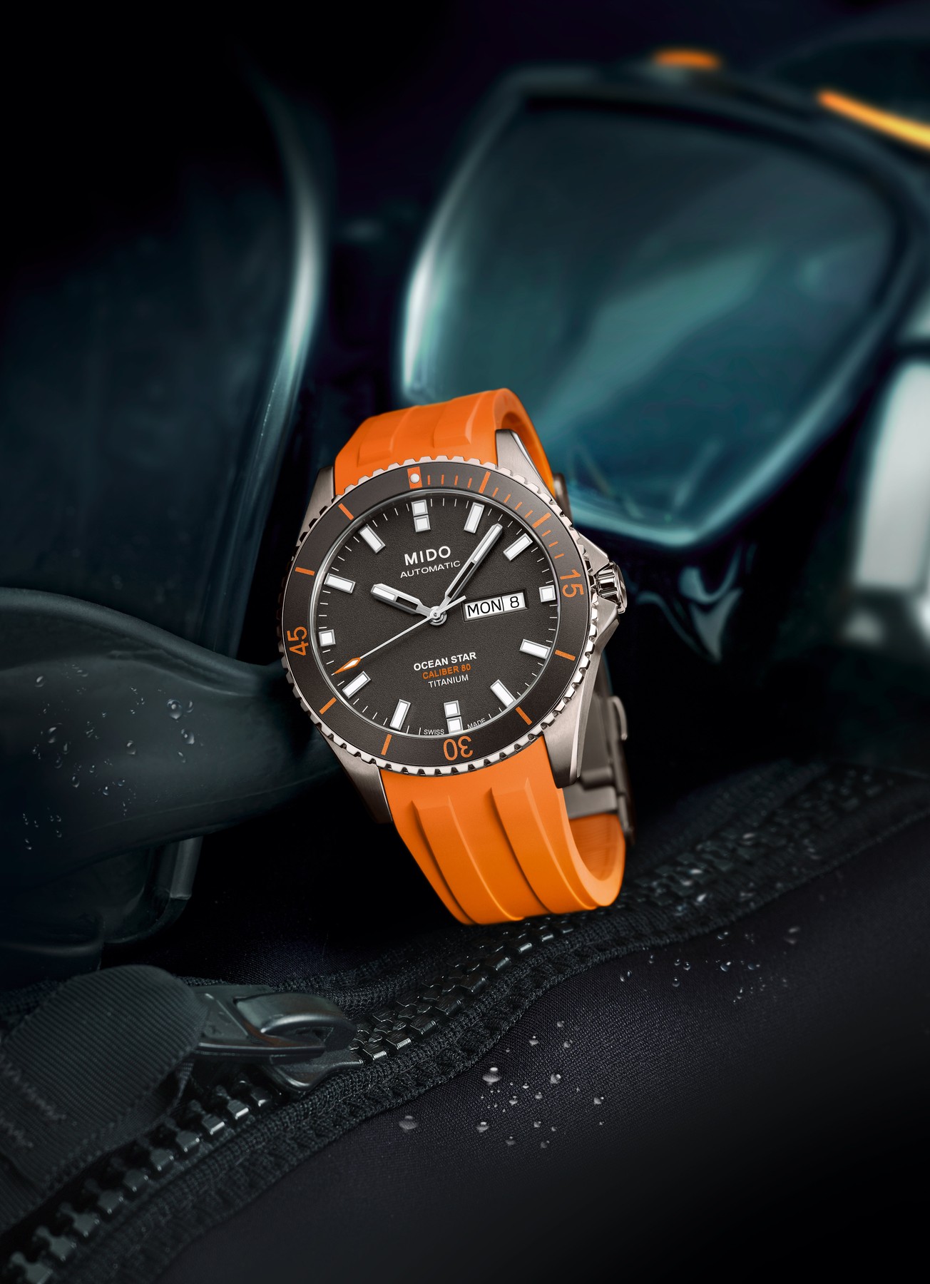 Mido Ocean Star 200 Titanium (orange rubber strap)