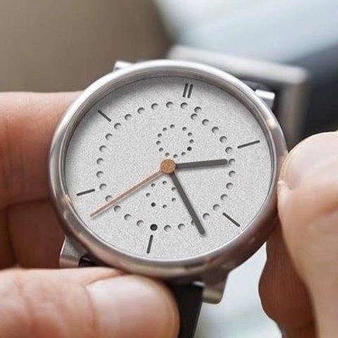Ochs und Junior Anno Sandblasted Annual Calendar (titanium)