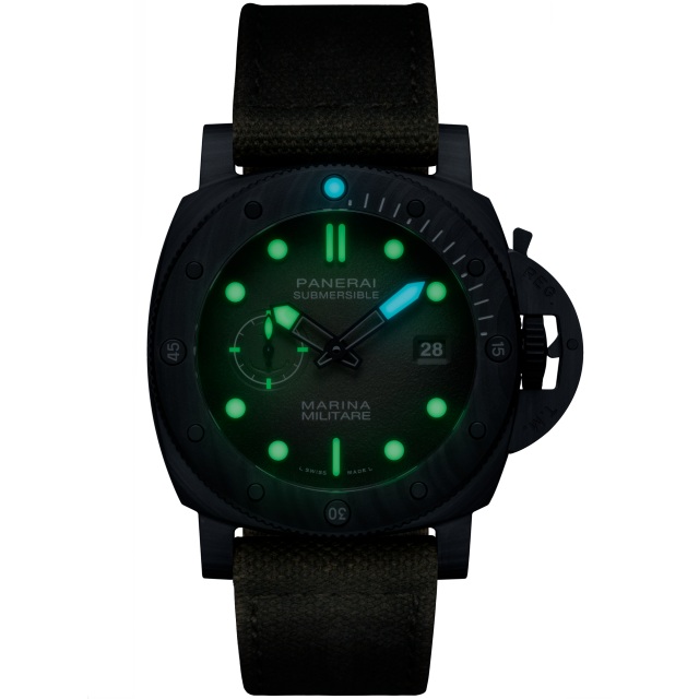 Panerai Submersible Marina Militare Carbotech