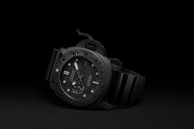 Panerai Submersible Marina Militare Carbotech