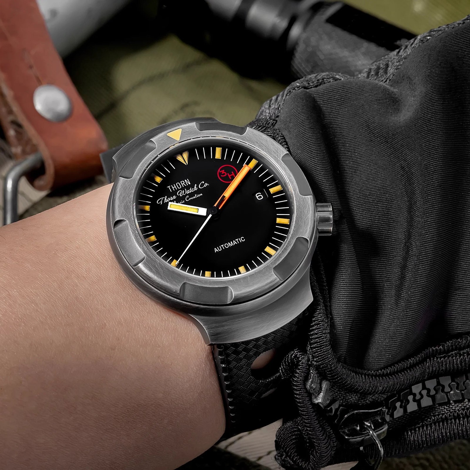 Tandorio Thorn 42mm Retro Titanium Diver