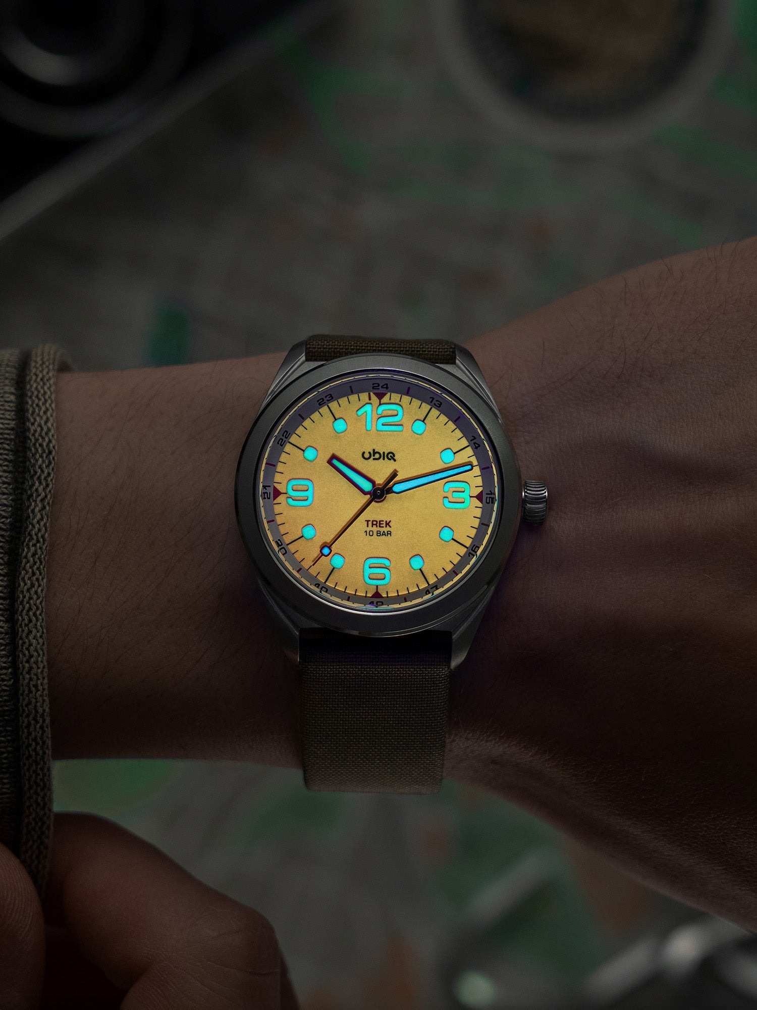 Ubiq Trek Mechaquartz (Corewhite, Orangepop, Reefglow)