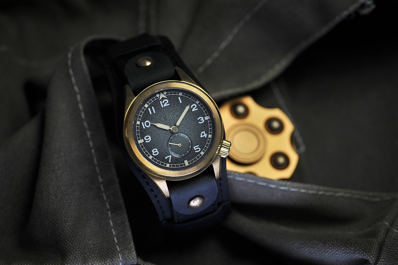 Vario 1945 D12 Bronze
