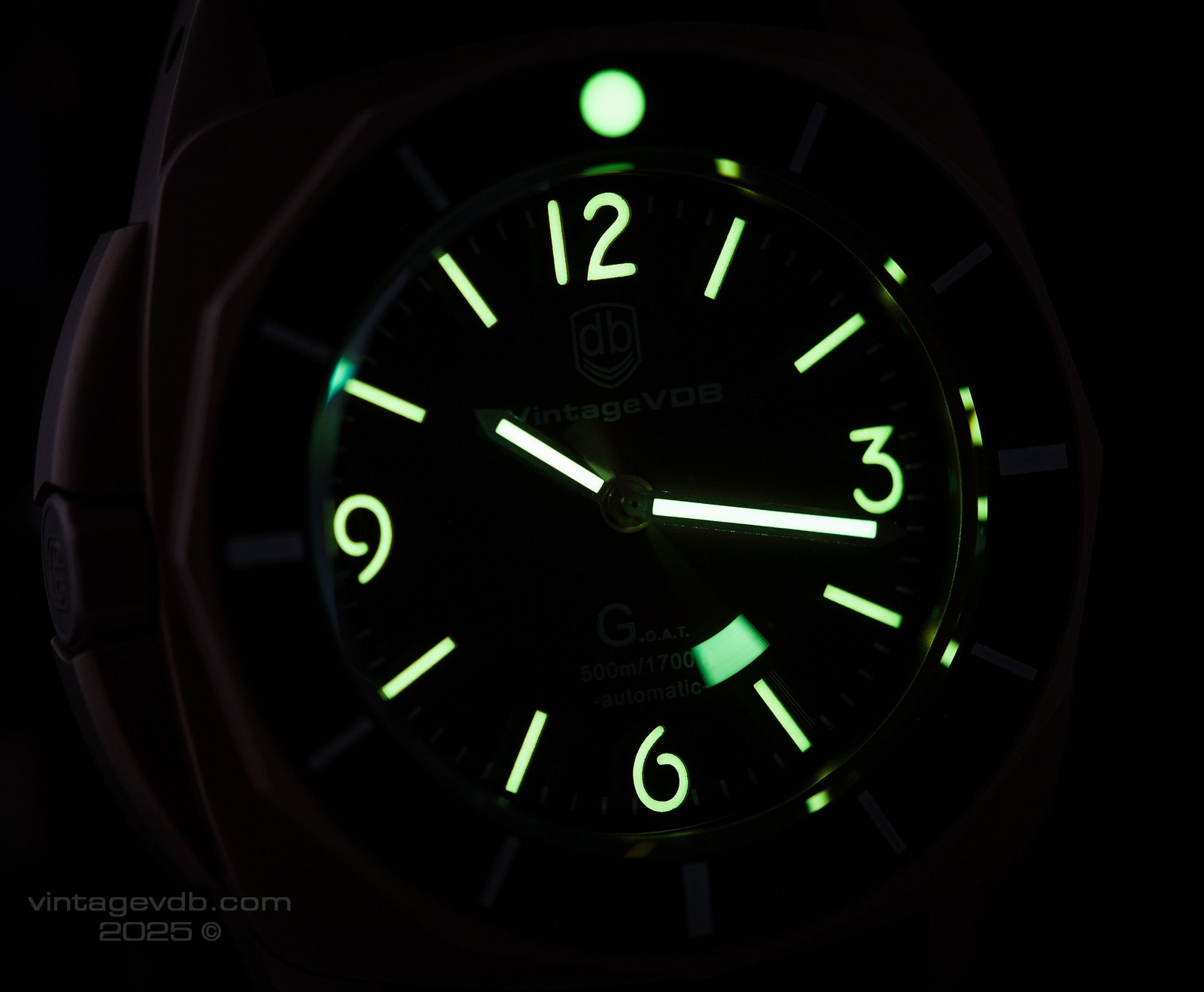 Vintage VDB G25 Bronze Brown Dial