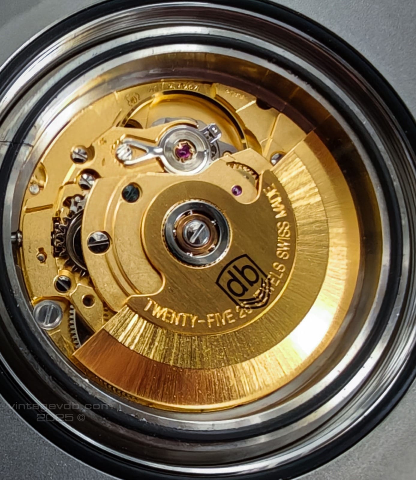 Vintage VDB G25 Bronze Brown Dial