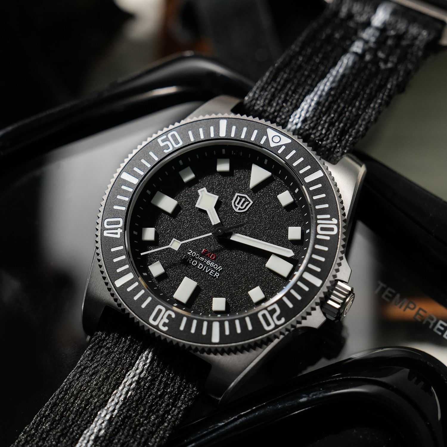 Watchdives EXD-40 Titanium Diver