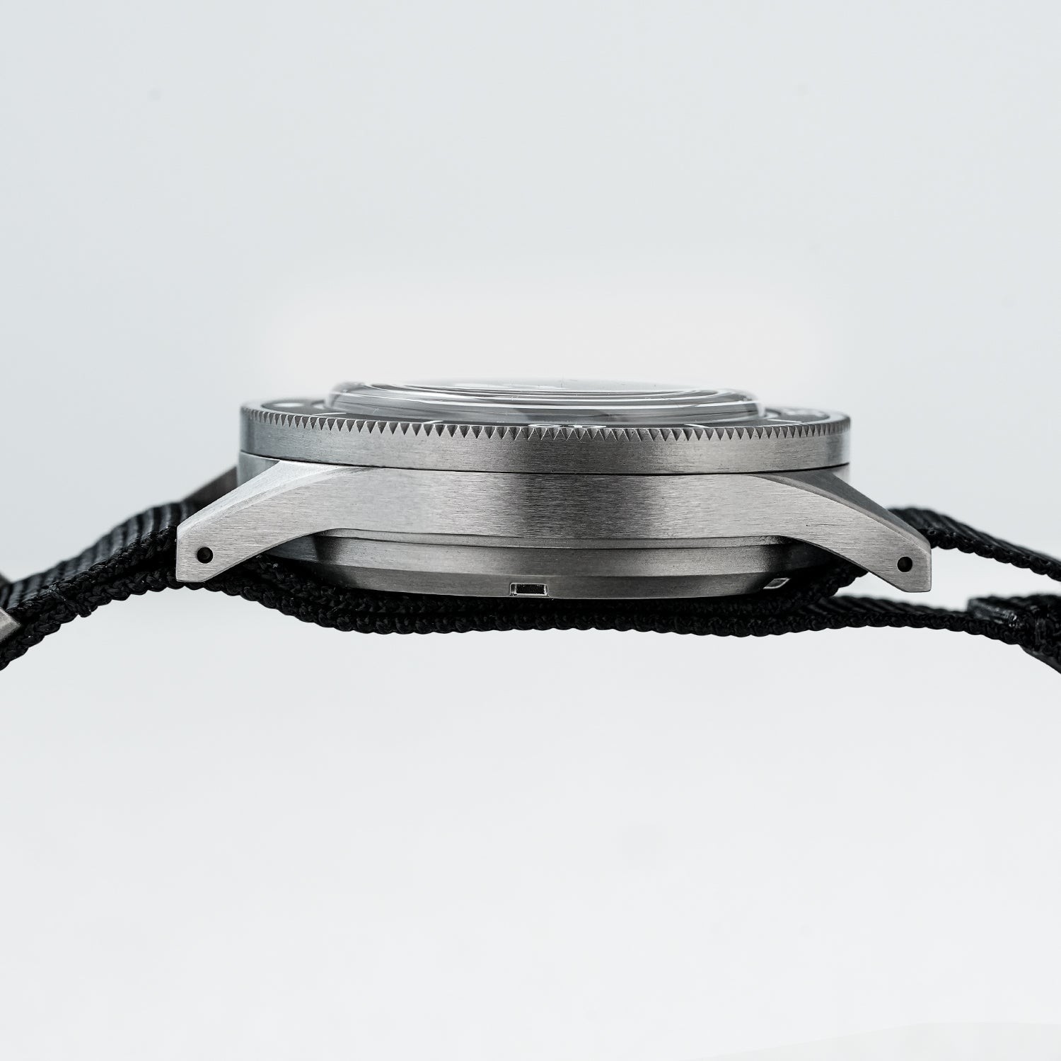 Watchdives WD50Ti Titanium 50-Fathoms