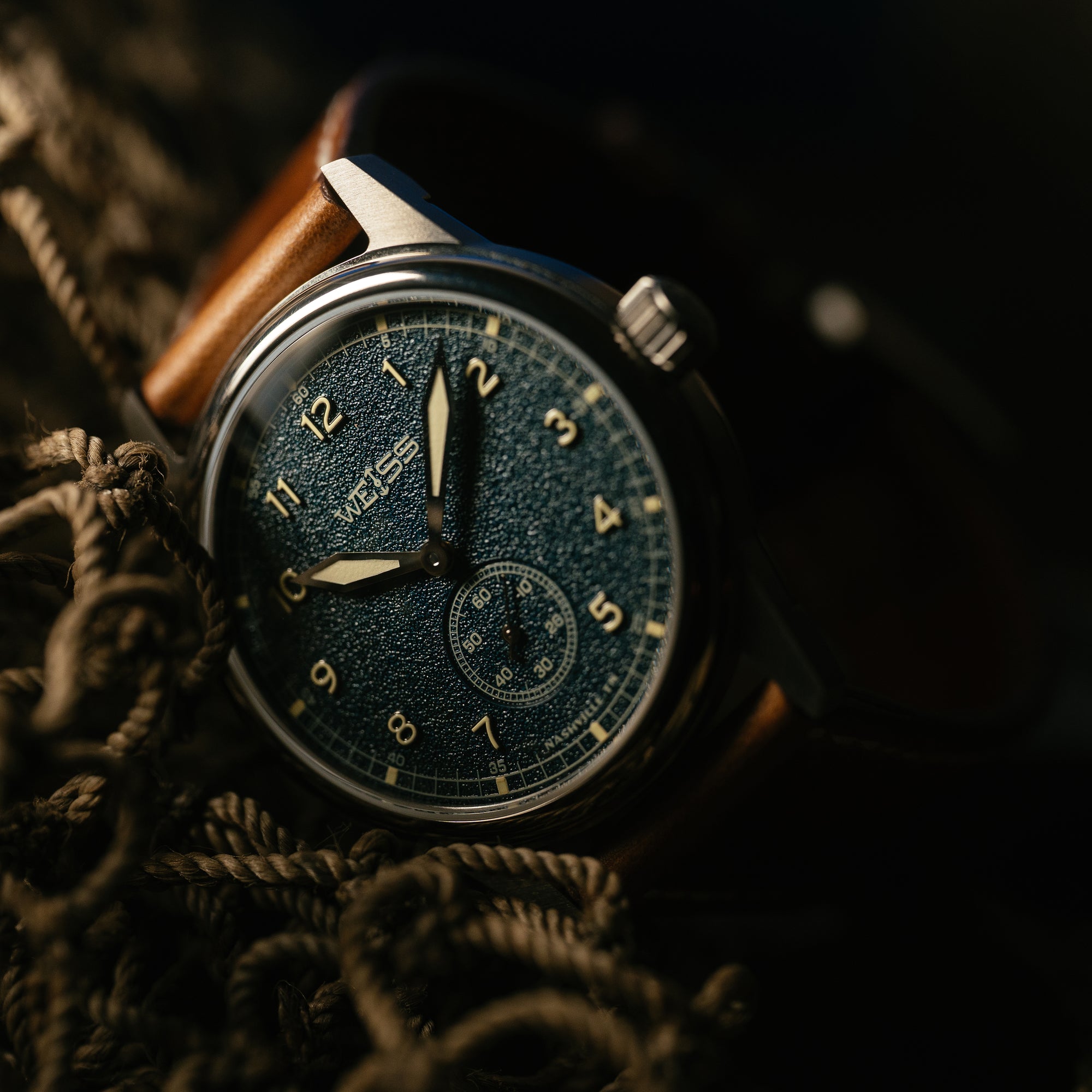 Weiss Standard Issue Field Watch 38mm Titanium (Pacific Blue)
